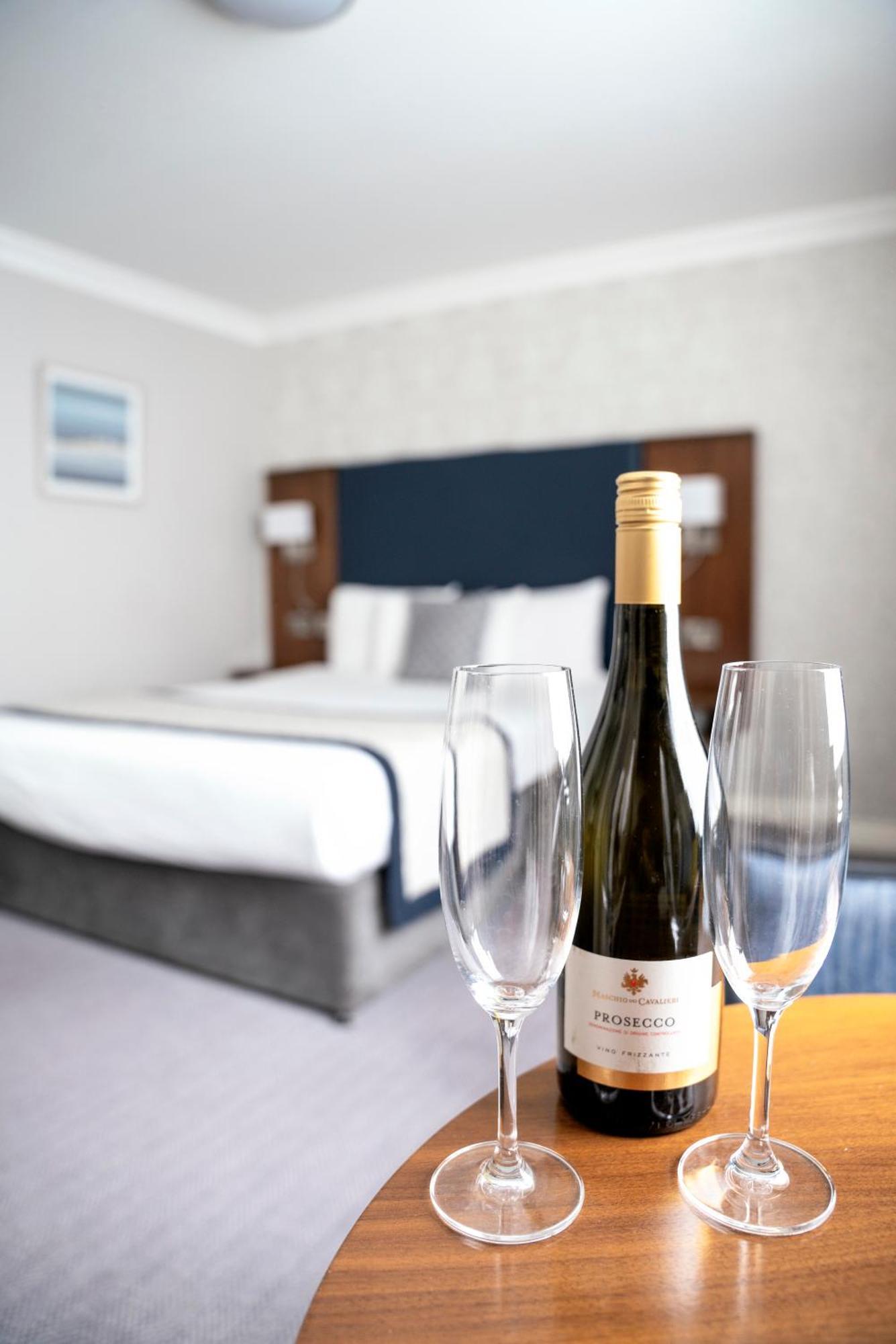 Western Hotel 4*